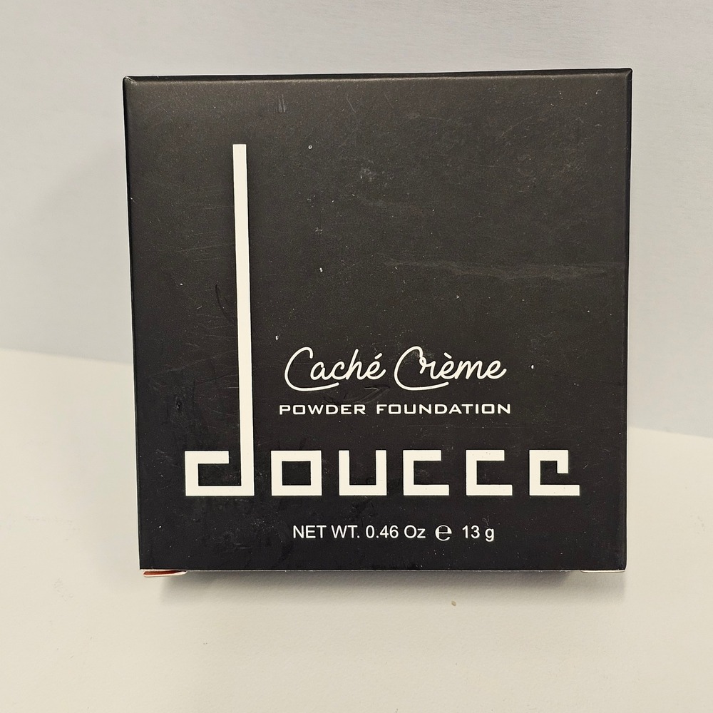 New DOUCCE Cache Creme Powder Foundation NL1 High Coverage Face Powder